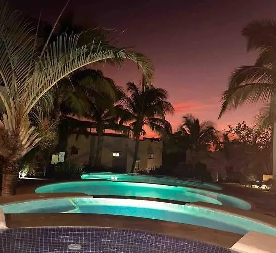 Appartement Sunset Retreat-walk To *