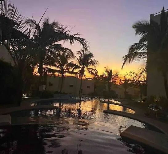 Sunset Retreat-walk To * Coco
